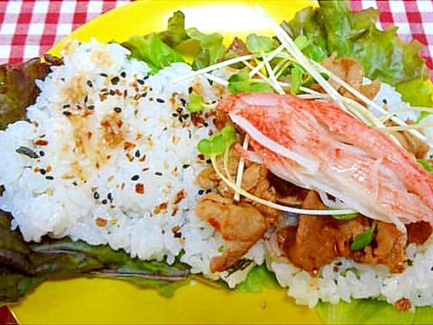 焼き肉とカニカマのおにぎらず